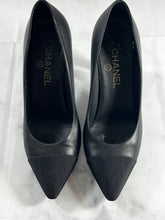 Load image into Gallery viewer, Chanel 17B Black Grosgrain Pointy Captoe Pumps
