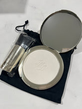 Load image into Gallery viewer, Jo Malone English Pear &amp; Freesia Scented Body Powder
