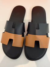 Load image into Gallery viewer, Hermes Izmir Two Tone  Mens Slides Sandals
