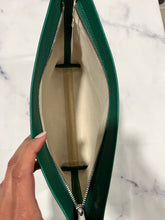 Load image into Gallery viewer, Goyard Green Goyardine Wristlet Conti

