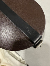 Load image into Gallery viewer, Alaia Tear Drop Wing Ring
