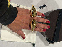 Load image into Gallery viewer, Alaia Tear Drop Wing Ring
