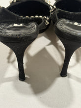 Load image into Gallery viewer, Manolo Blahnik Lurum Jeweled Mules
