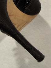 Load image into Gallery viewer, Manolo Blahnik Lurum Jeweled Mules
