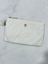 Load image into Gallery viewer, Chanel 22 White Hobo Shoulder Bag
