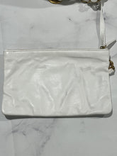 Load image into Gallery viewer, Chanel 22 White Hobo Shoulder Bag
