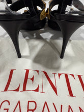 Load image into Gallery viewer, Valentino Garavani Black Roman Stud Heels
