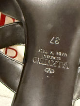 Load image into Gallery viewer, Valentino Garavani Black Roman Stud Heels
