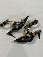 Load image into Gallery viewer, Valentino Garavani Black Roman Stud Heels
