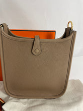 Load image into Gallery viewer, Hermes 16 Tpm Leather Crossbody Bag
