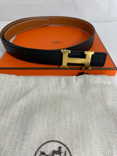 Load image into Gallery viewer, Hermes 24 Constance Reversible Leather Belt
