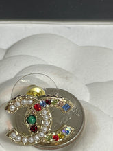 Load image into Gallery viewer, Chanel 22S CC Gold Tone Mulicolor Crystal CC with Pearl Earrings
