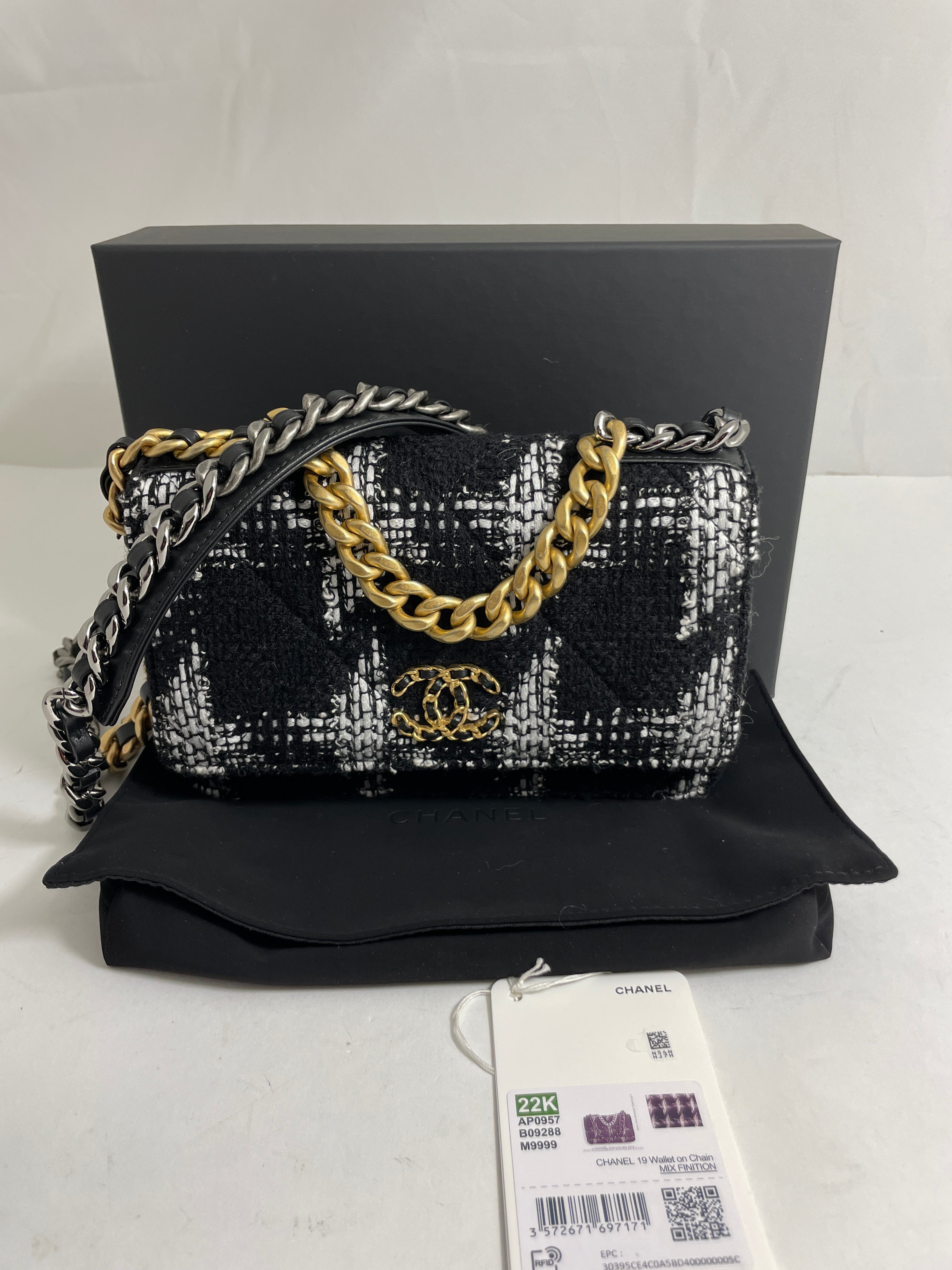 Chanel 22K Black White Tweed 19 WOC Crossbody Bag – The Millionaires Closet