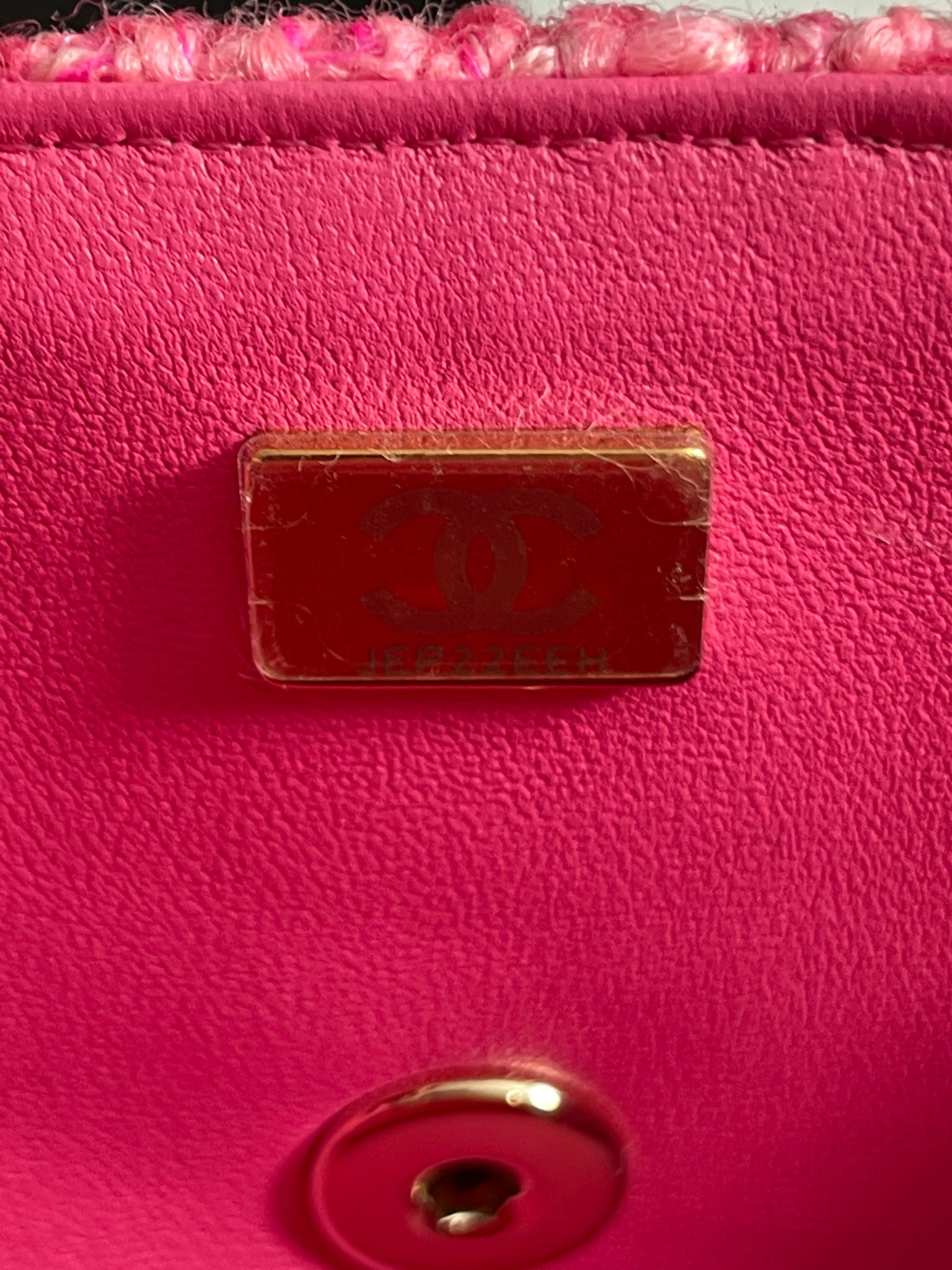 Chanel 22K Pink Fushia Tweed Mini Rectangle Crossbody Bag – The Millionaires  Closet
