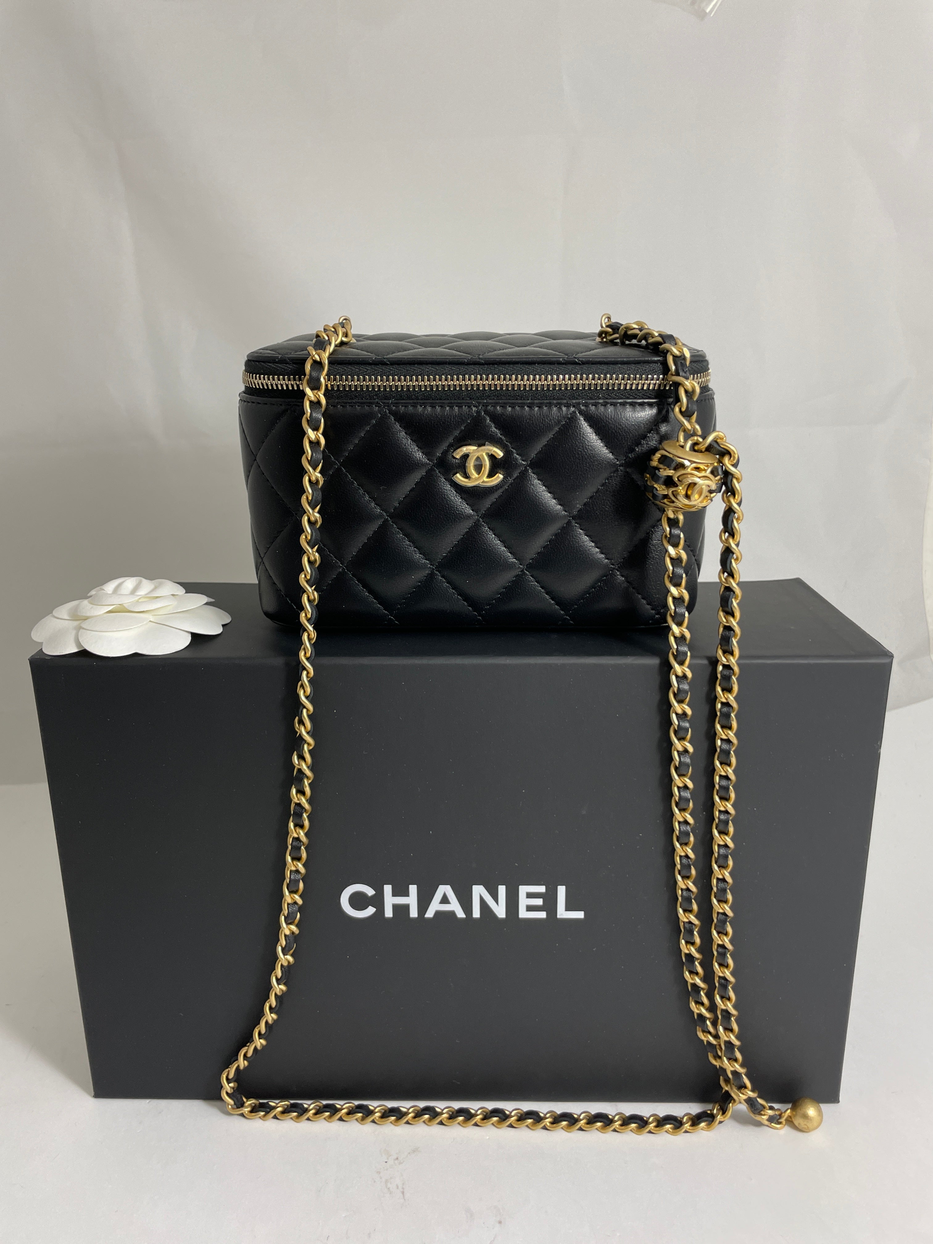 Chanel Vanity Bag Black Gold Bicolore A01619 Leather Lambskin No. 3 CHANEL  Handbag Cocomark Quilted Pouch Cosmetics