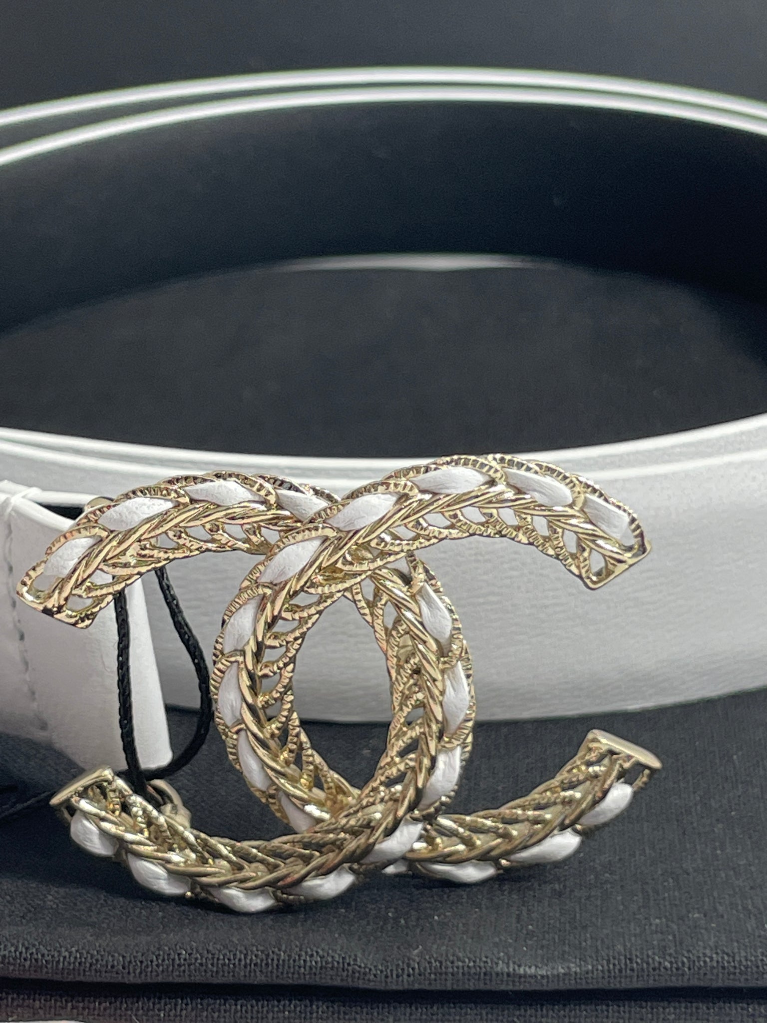 Chanel White Leather Belt With Gold White Leather Buckle – The