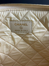 Load image into Gallery viewer, Chanel Ivory Deauville Tweed Medium O case Clutch
