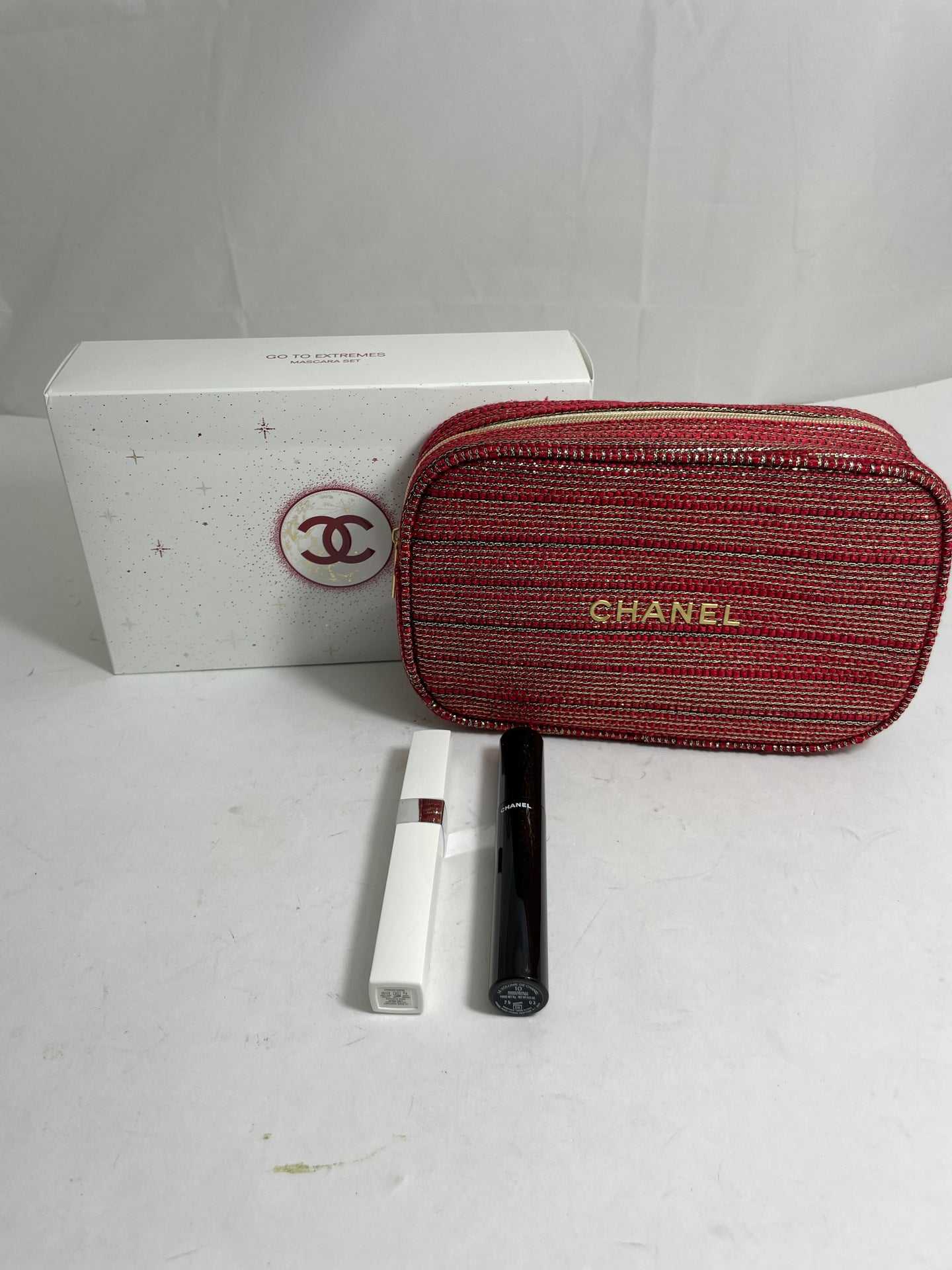 Chanel Eye Essentials Set Mascara & Primer + Makeup Bag Red Pouch Holiday  2022*