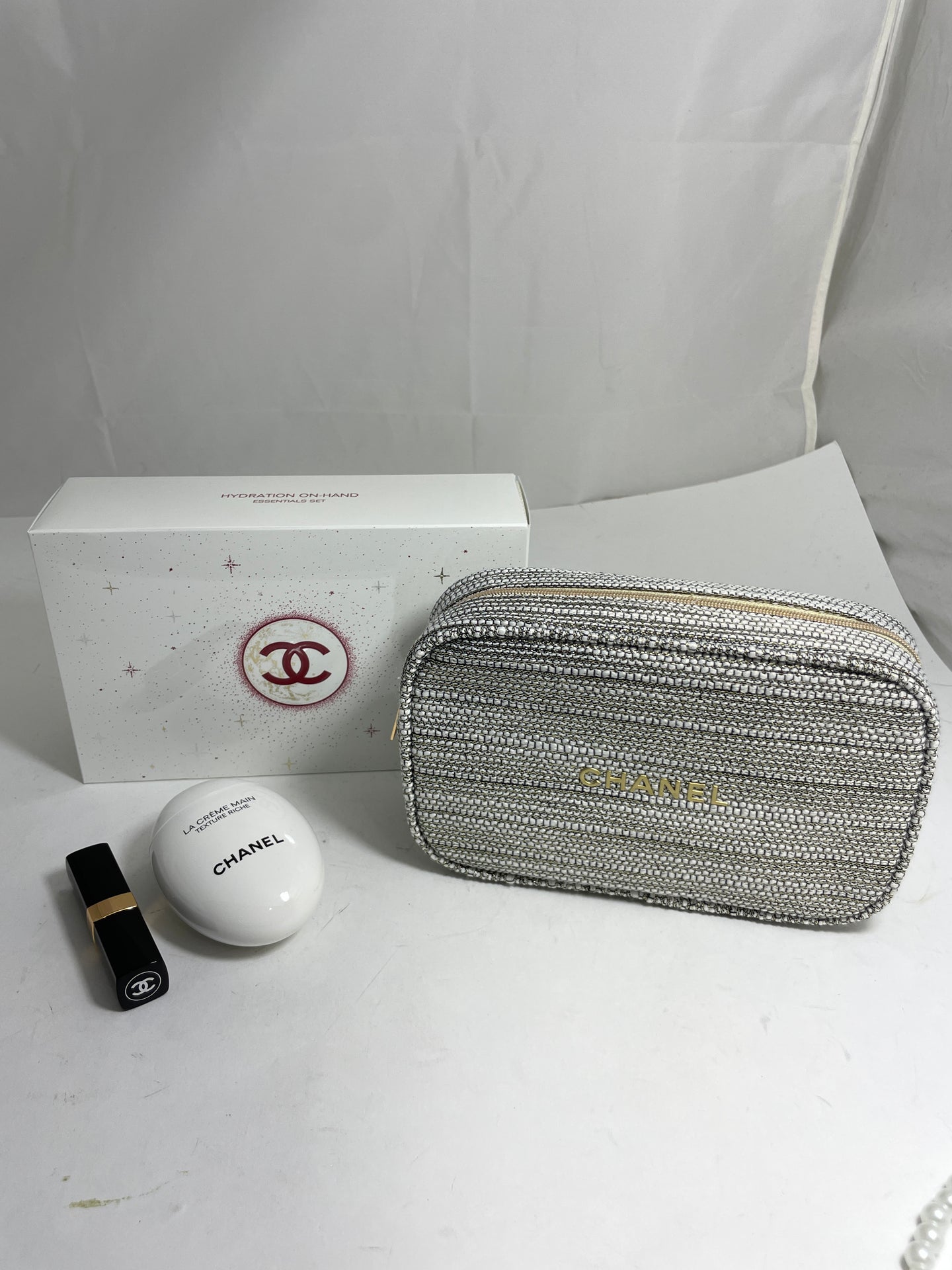 Chanel 2022 NWB Gift Set Must Haves Hand & Lip Set