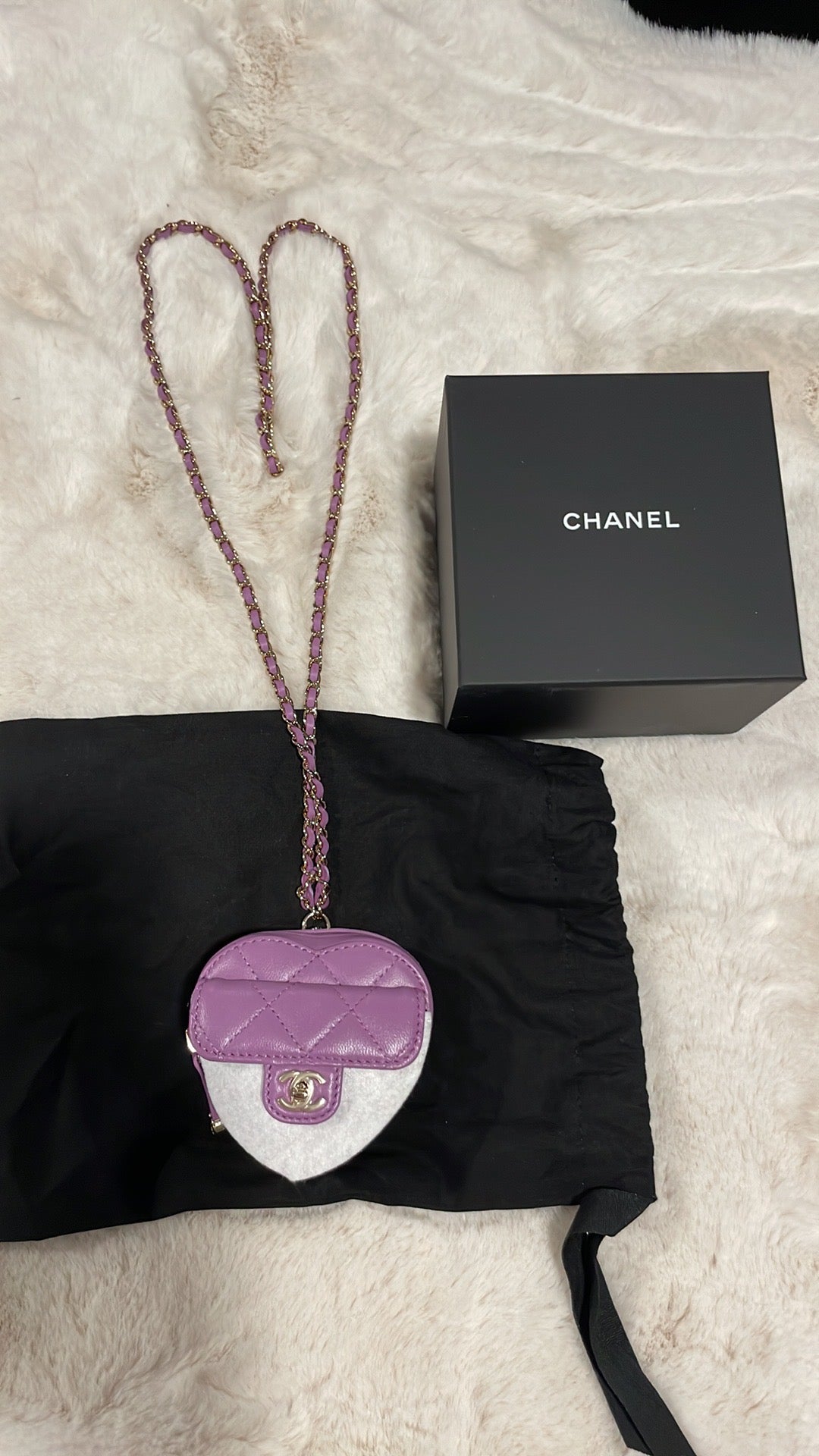 Chanel 22S Violet Purple Leather Heart Necklace Crossbody