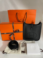 Load image into Gallery viewer, Hermes 16 Tpm Clemence Leather Crossbody Bag
