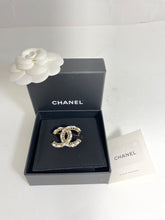 Load image into Gallery viewer, Chanel 22S Gold White Leather Chain Brooch
