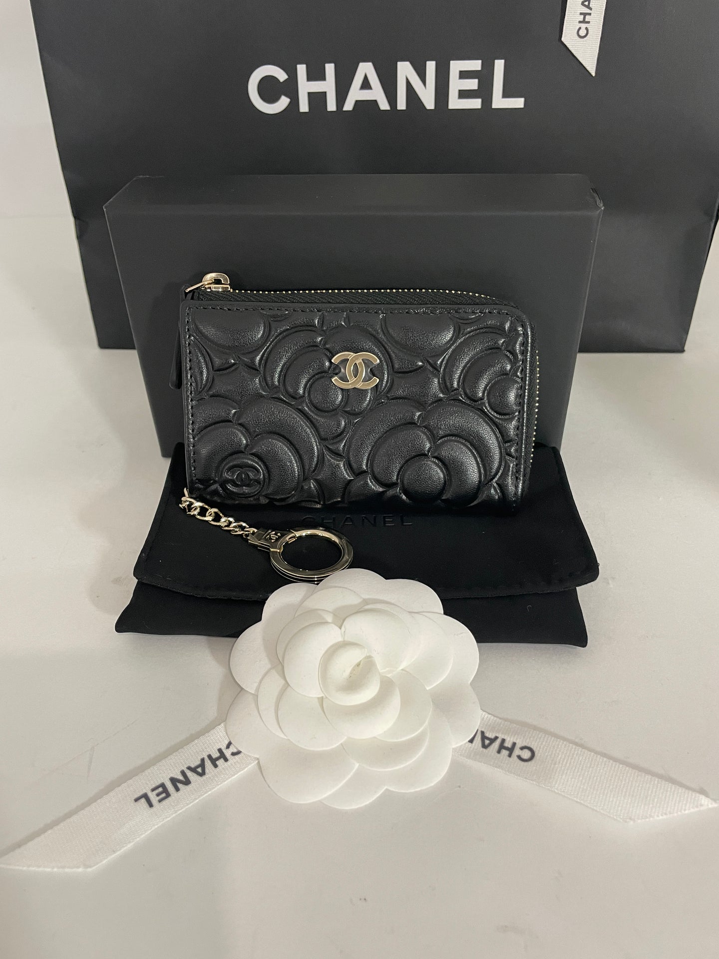 Chanel 21S Black Camellia Key Wallet