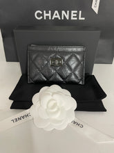 Load image into Gallery viewer, Chanel 19K 2.55 black quilted card case w/black hardware
