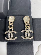 Load image into Gallery viewer, Chanel 23C CC Gold Tone Chain Drop CC Earrings
