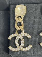 Load image into Gallery viewer, Chanel 23C CC Gold Tone Chain Drop CC Earrings
