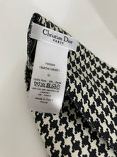 Load image into Gallery viewer, Dior Black White Houndstooth Silk Twilly
