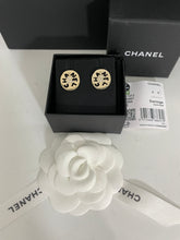 Load image into Gallery viewer, Chanel 21K Gold Round Disc Earrings
