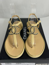 Load image into Gallery viewer, Chanel 19C CC Beige Thongs
