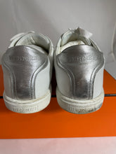 Load image into Gallery viewer, Hermés White Leather Avantage Sneakers
