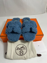Load image into Gallery viewer, Hermes Oran Teddy Bear Blue Sandals
