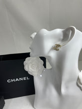 Load image into Gallery viewer, Chanel CC Gold Stud Crystal Inlay Earrings
