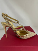 Load image into Gallery viewer, Valentino Garavani Gold Tweed Rockstud Pumps
