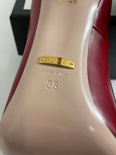 Load image into Gallery viewer, Gucci Red Leather Kingsnake Pumps
