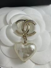 Load image into Gallery viewer, Chanel Pearl Heart Drop CC Earrings
