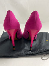 Load image into Gallery viewer, Fendi Hot Pink Suede Pumps
