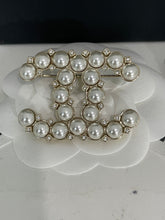 Load image into Gallery viewer, Chanel Pearl Gold Crystal Brooch
