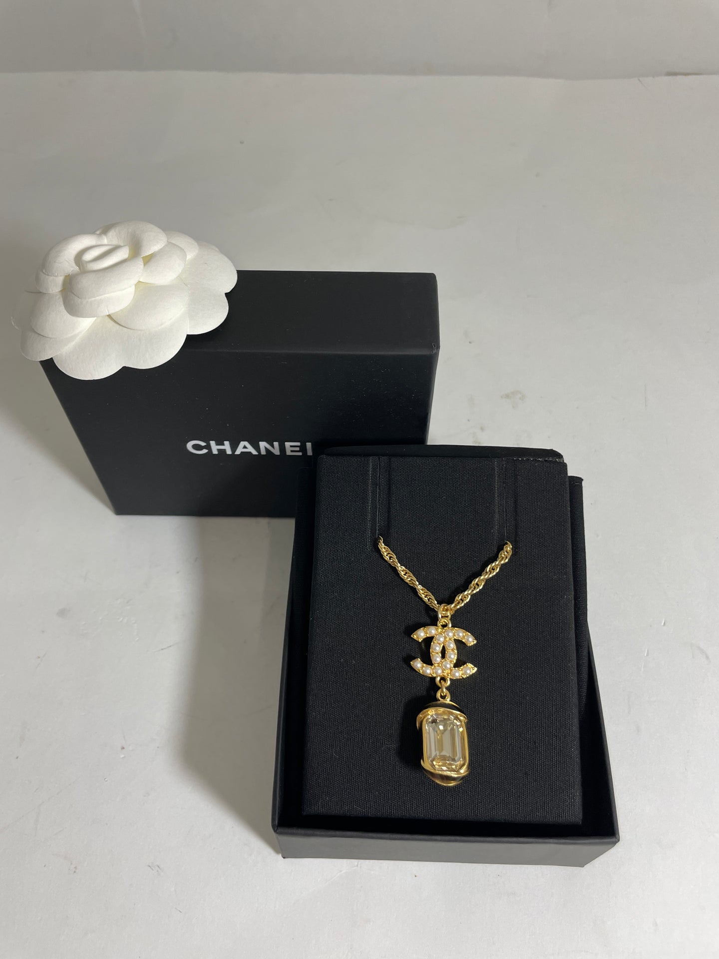 Chanel CC Pearl W/Stone Adjustable Necklace