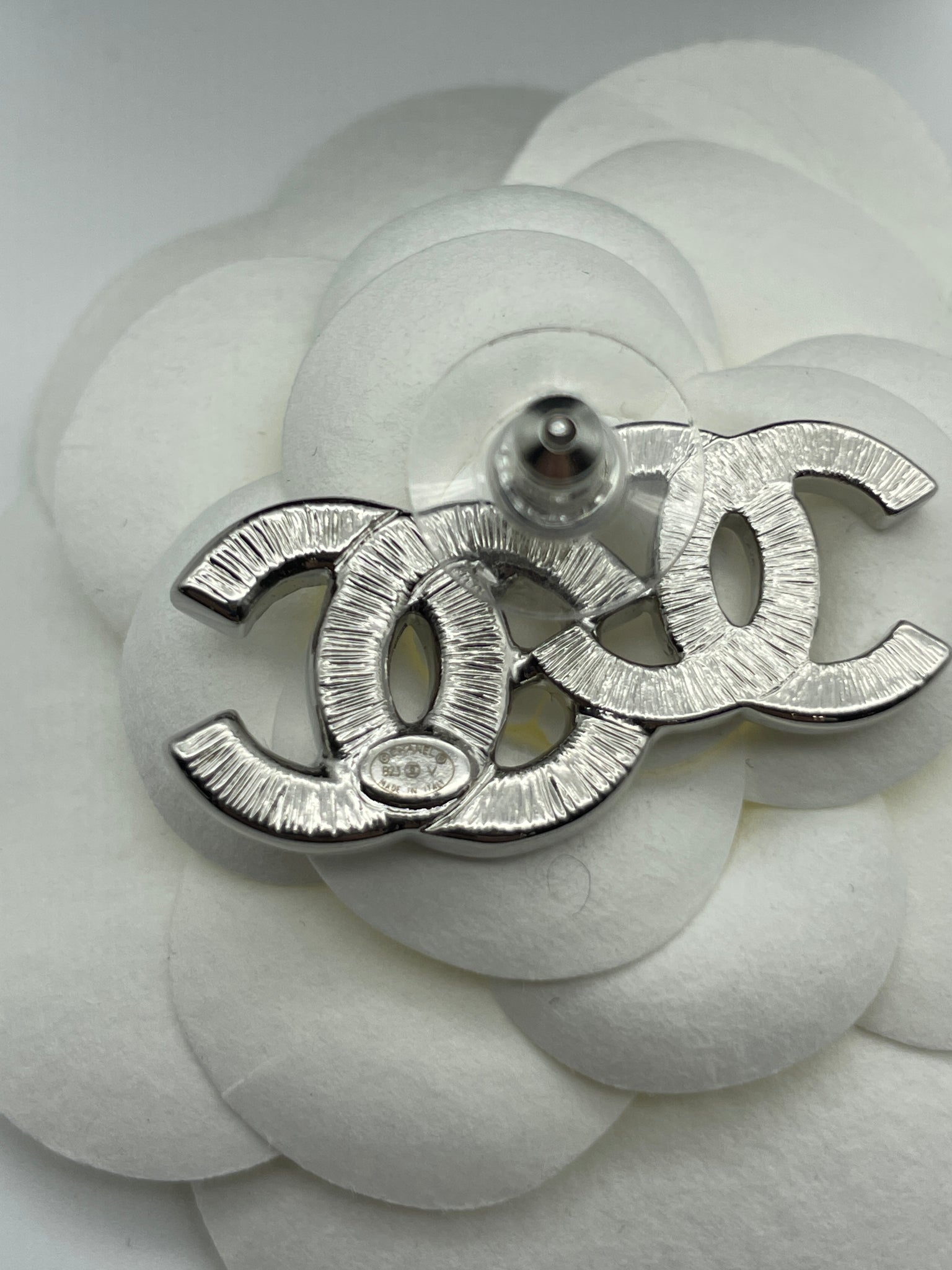 Chanel CC Silver Tone Baguette Crystal Earrings