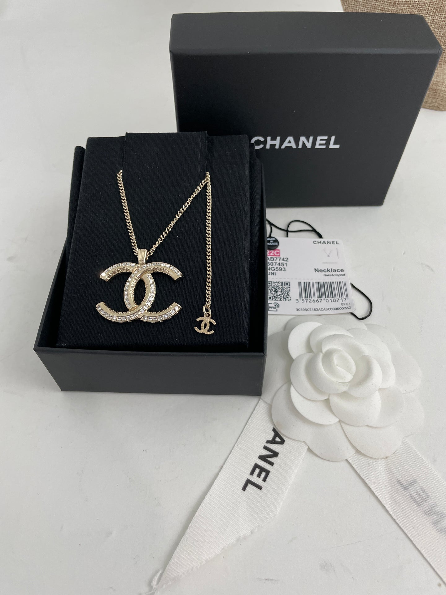 Chanel Gold Chain With Small Gold Reversible Crystal CC Necklace