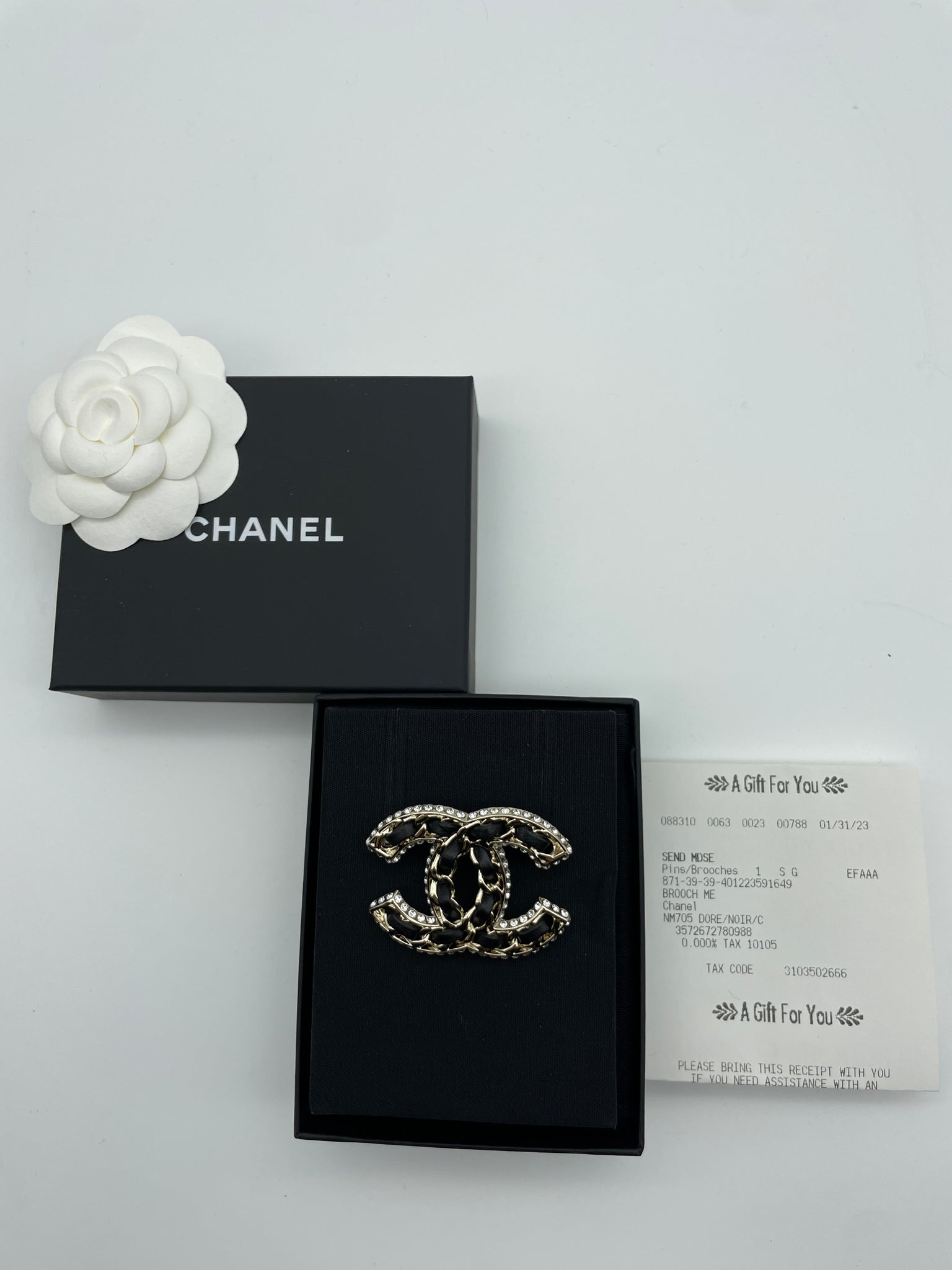 Pre-Owned CHANEL brooch pin here mark rhinestone gold (Good
