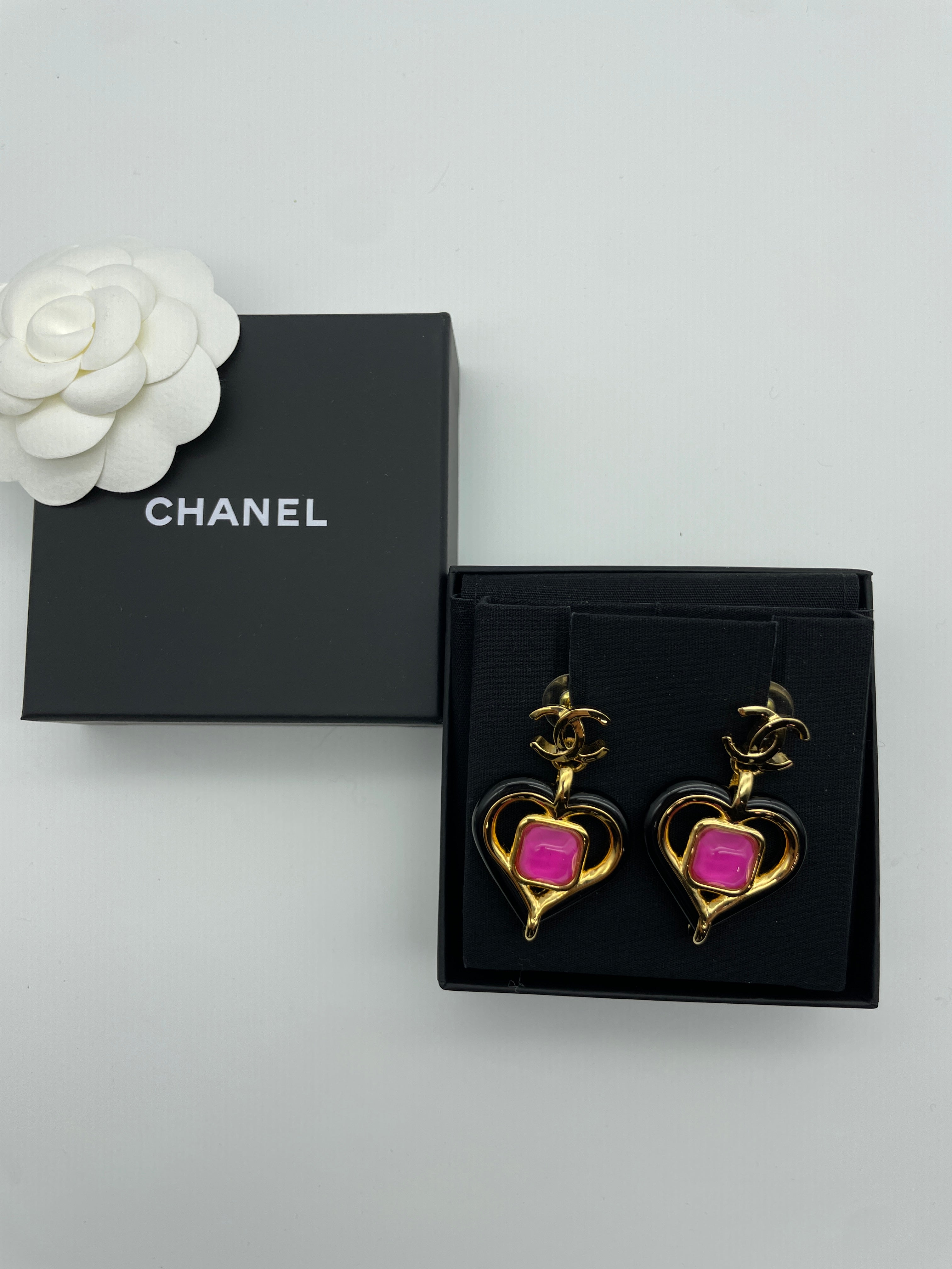 Chanel CC Gold Tone Heart Black Enamel Pink Resin Earrings – The  Millionaires Closet