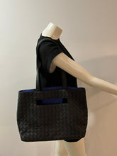 Load image into Gallery viewer, Bottega Veneta Black Blue Intreciatto Leather Tote Handbag
