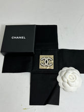 Load image into Gallery viewer, Chanel CC Crystal Hammered Gold Brooch
