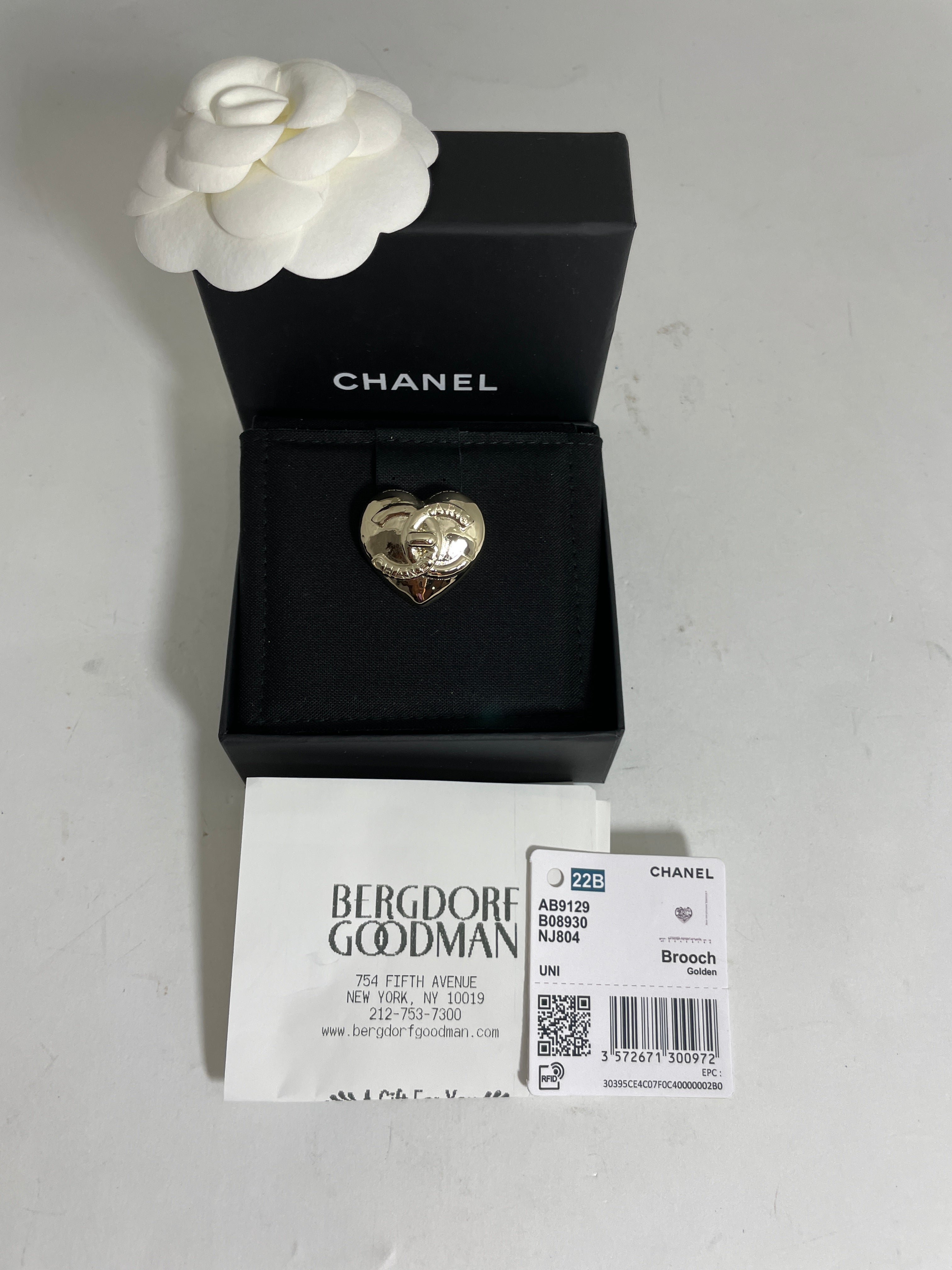 Chanel Black and Ivory Crystal Jeweled CC Heart Brooch - Yoogi's Closet