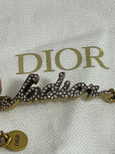 Load image into Gallery viewer, Christian Dior J&#39;Dior Crystal Inlay Gold Chain Link Bracelet
